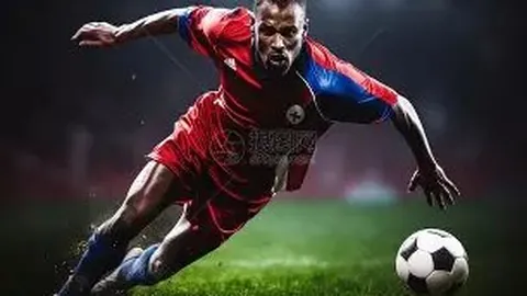 佟丽娅离婚消息后亮相，手提万元包面带笑容心情佳