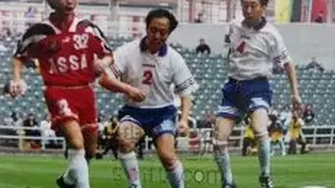 《韦伯揭秘范戴克破门争议：罗伯逊干扰门将，VAR判罚有理可循！》